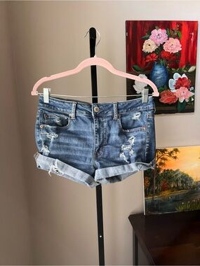 American eagle high rise shortie distressed Denim Roll-Cuff Women’s Shorts